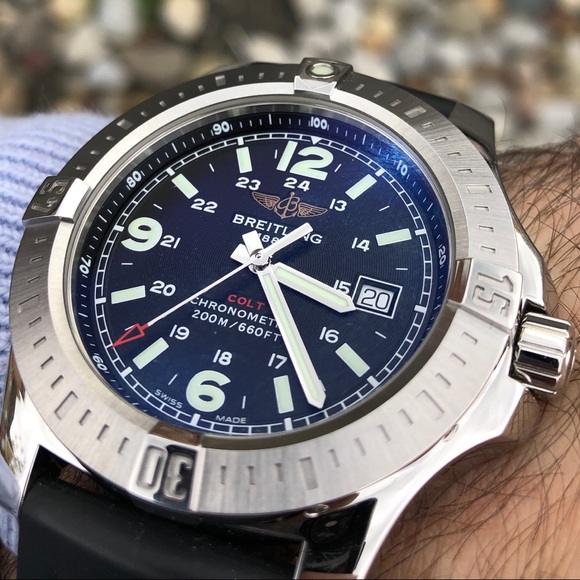 MINT CONDITION BREITLING COLT Men's Wrist Watch - Picture 5 of 8